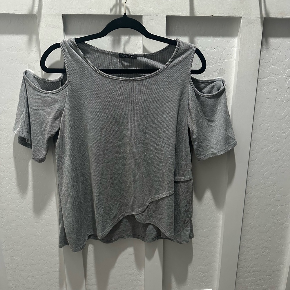 Papermoon Gray Cold Shoulder‎ Tee